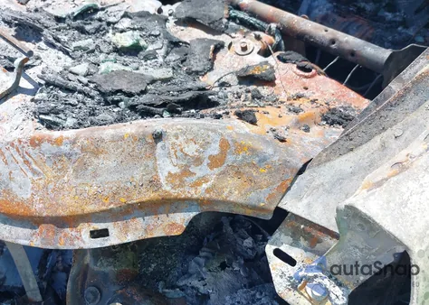 2018 Ford Escape S z USA, uszkodzony, nr VIN 1FMCU0F7XJUB05723